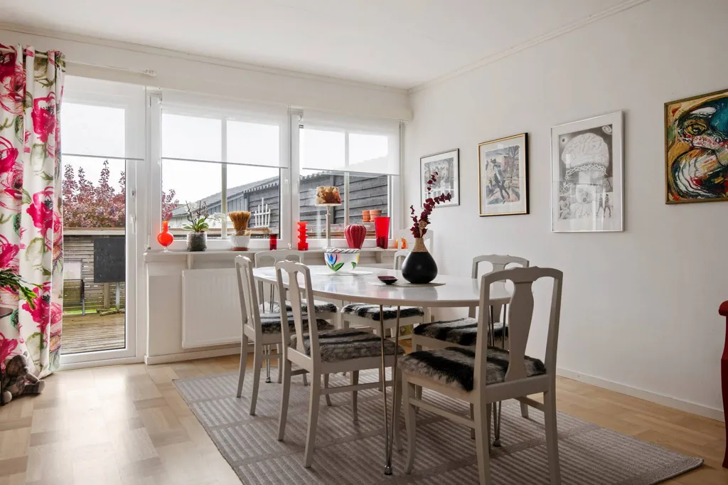 Söögituba - Renovated Villa with Terrace in Stattena