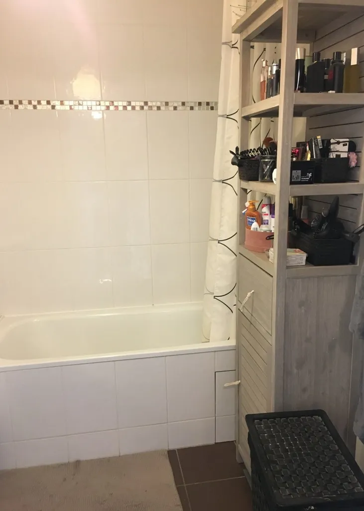 Vannitoad - Apartment with Balcony in Yerres