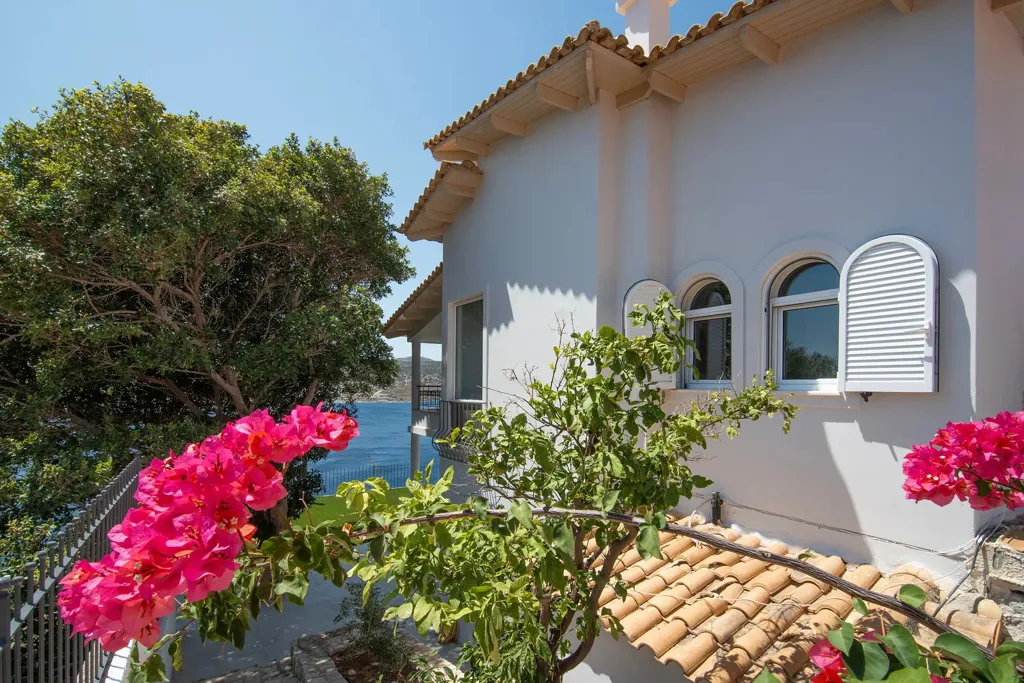 Balcon - Villa with Sea View in Daskaleio, Attica