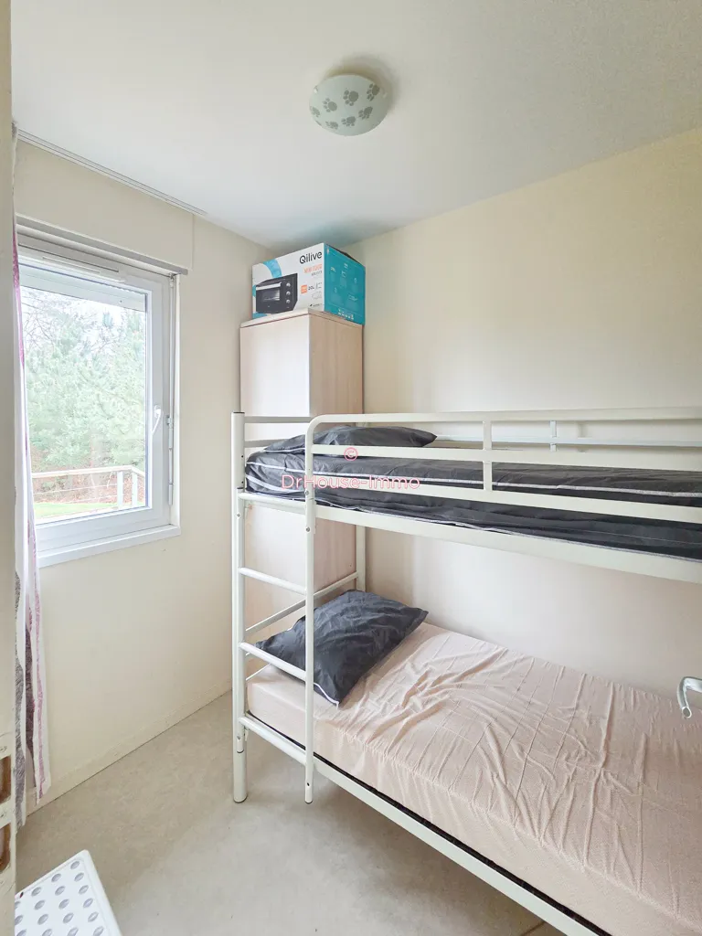 Bedrooms - Apartment with Pool in Chaveignes