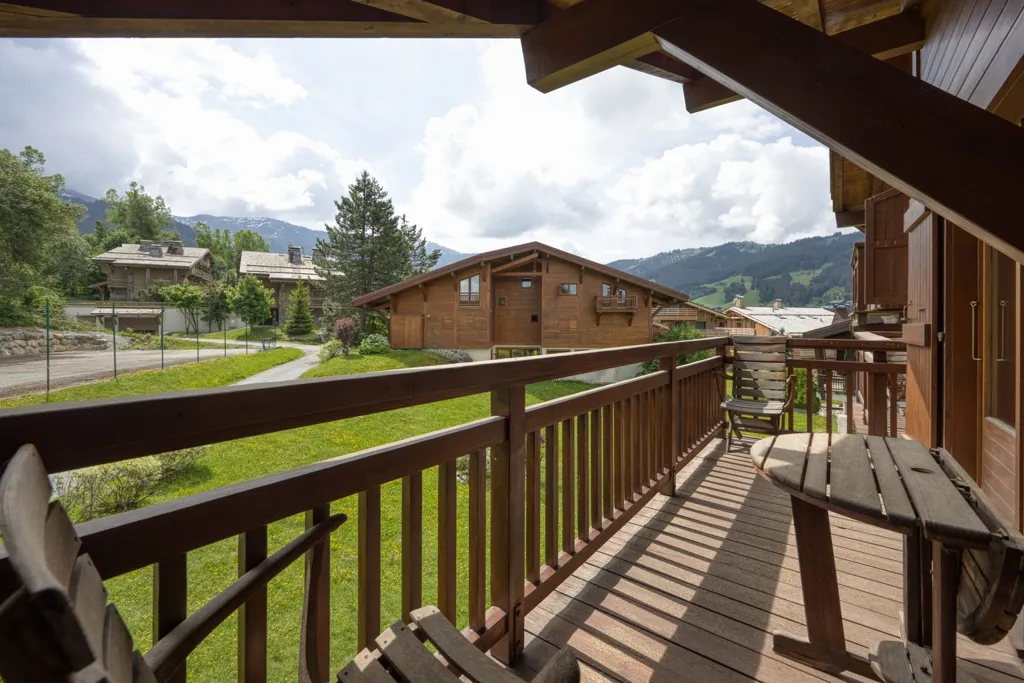 Rõdu - Ski-In/Ski-Out Apartment in Megève