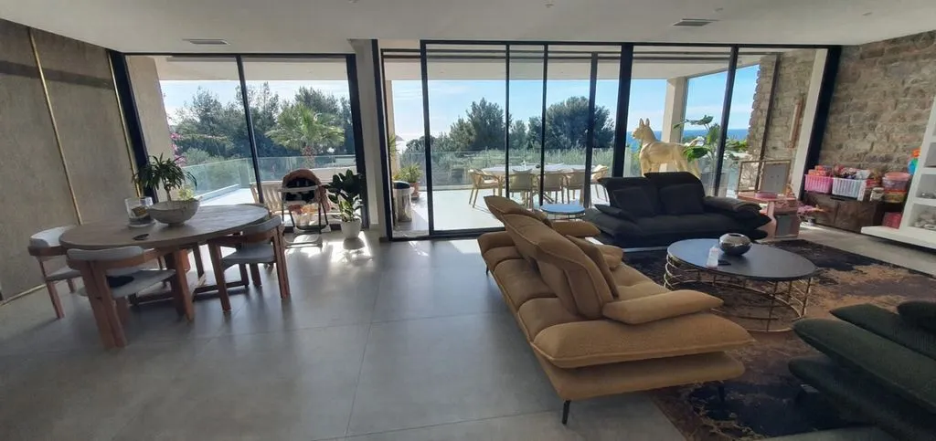 Séjour - Villa avec Vue Mer et Piscine à La Ciotat