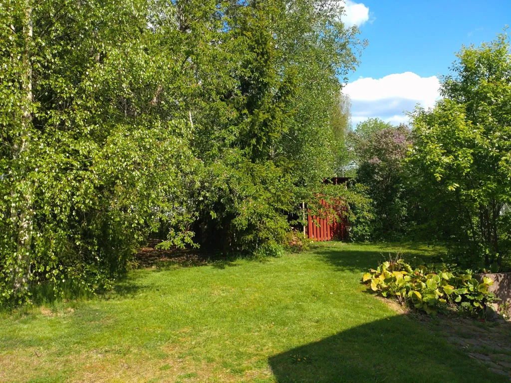 Aed - Charming House with Garden in Laxå
