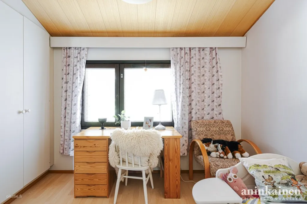 Kabinet - Two-Level Terraced House with Private Yard in Koivula