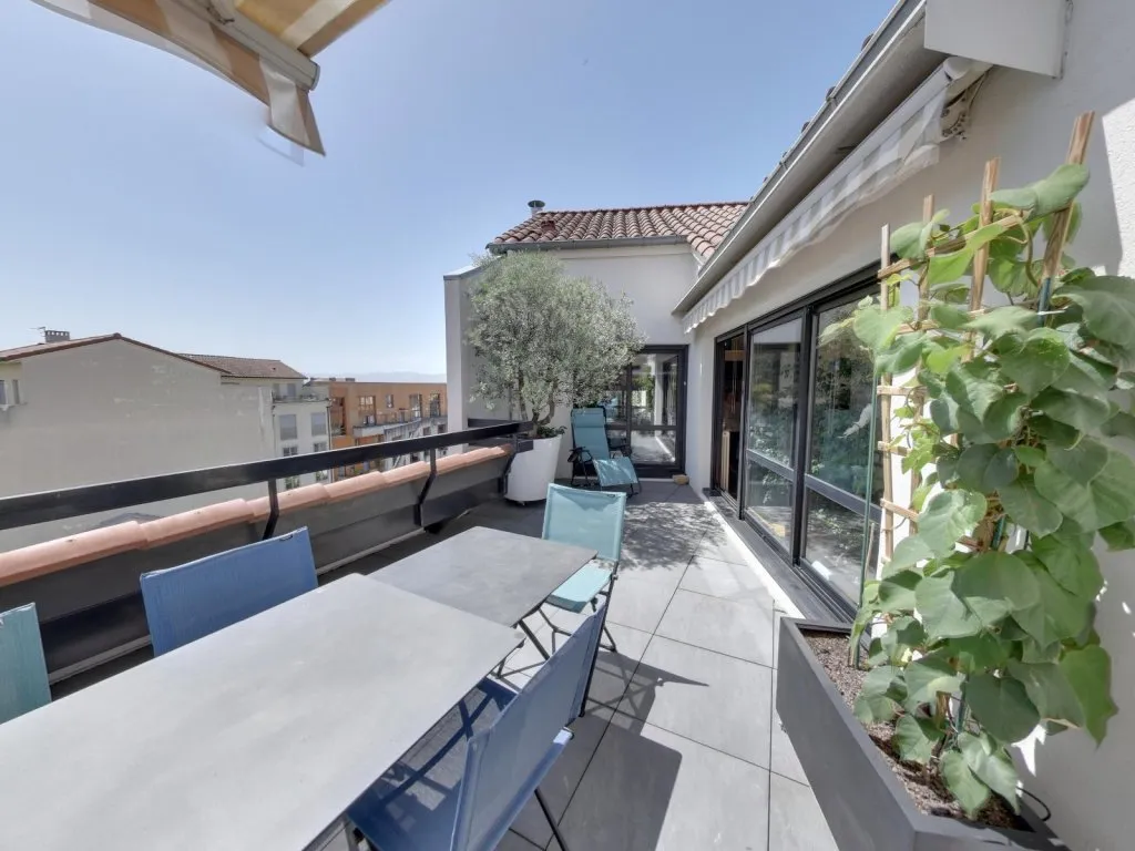 Terrazza - Luxury Penthouse with Rooftop in Lyon 4ème