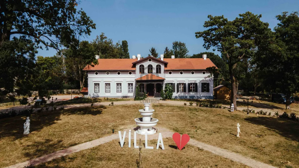 Vue aérienne - Historic Villa with Event Space in Törekpuszta