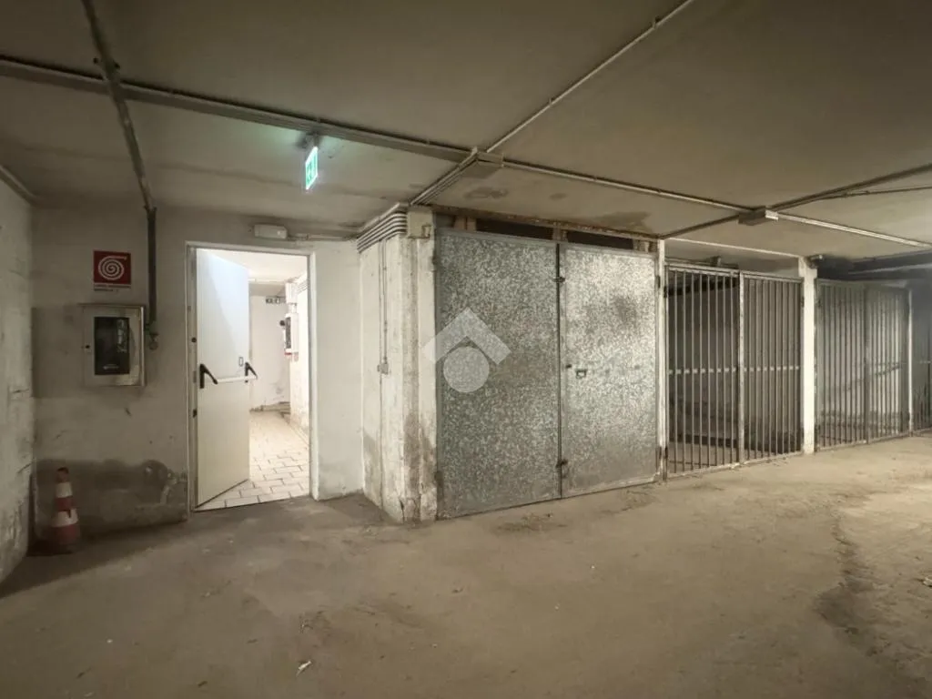 Garage - Parking Box in Alghero, Via Paoli