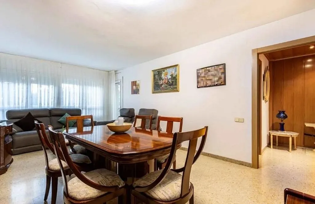 Salle à manger - Penthouse with Pool in Legazpi, Madrid