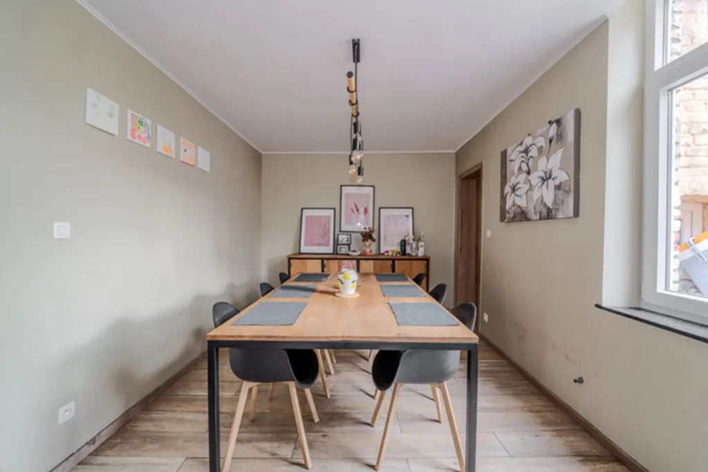 Salle à manger - Maison lumineuse avec terrasse à Leuze