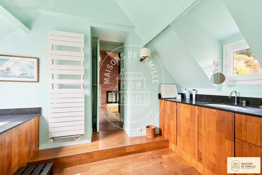 Maison 9 pièces à Rueil-Malmaison