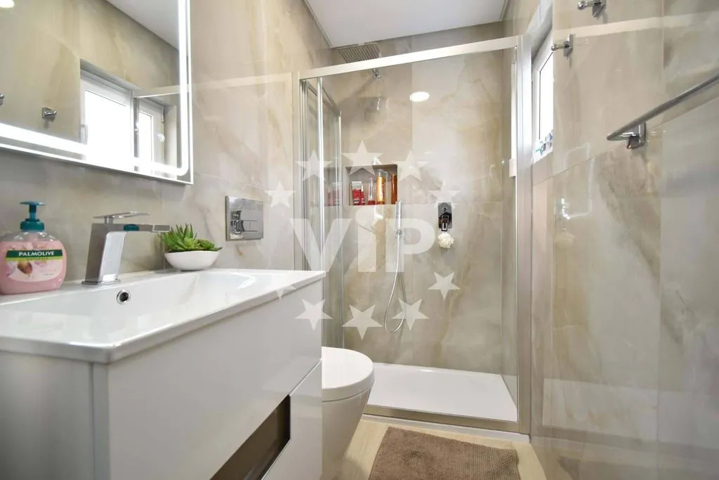 Vannitoad - Luxury Villa with Pool in Quarteira