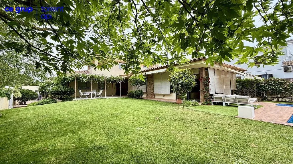 Jardin - Luxury Detached House with Pool in L'Escala
