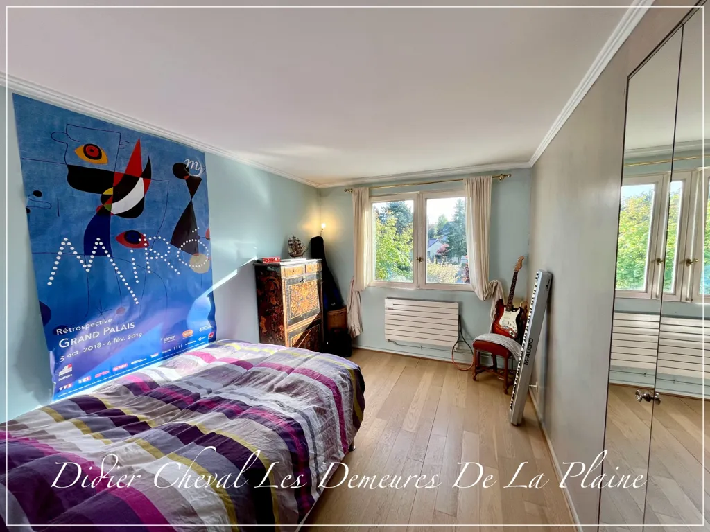Chambres - Duplex avec Vue Dégagée au Centre de Bailly