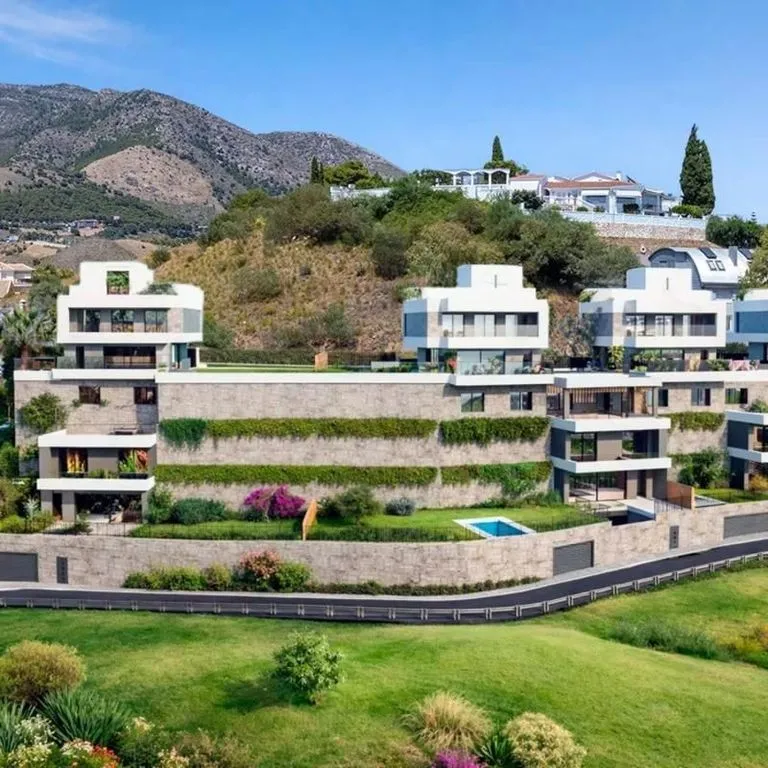 Exterior - Contemporary Villa with Sea View in Fuengirola