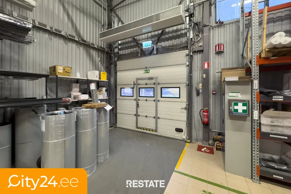 Garaaž - Commercial Property with Garage in Peetri