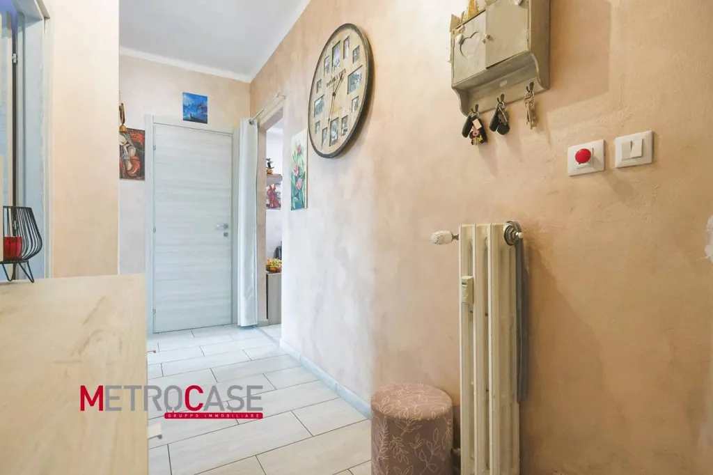 Esik - Rented Apartment with Balcony in Chieri