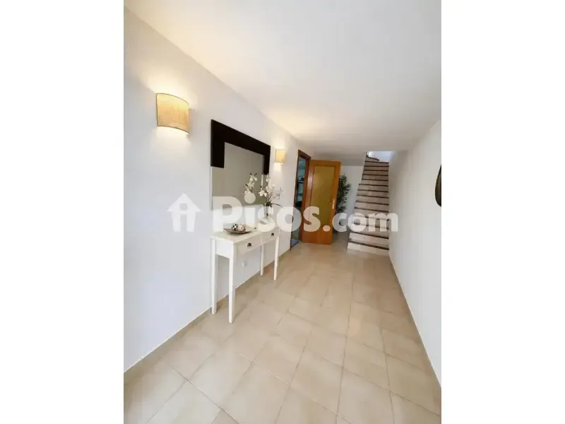 Esik - Seafront Chalet with Terrace in Torrenova