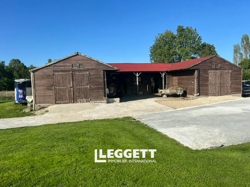 Välivaade - Equestrian Estate with Paddock in Nantillé