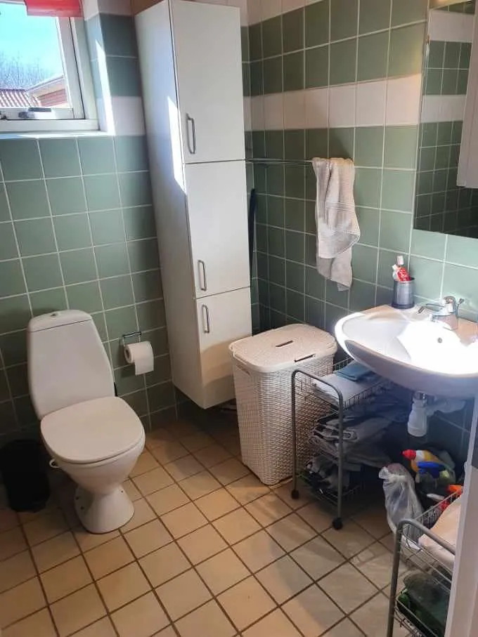 Vannitoad - Two-Bedroom Flat with Terrace in Hjørring