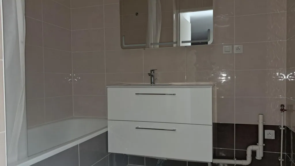 Vannitoad - Flat with Balcony in Gresy-sur-Aix