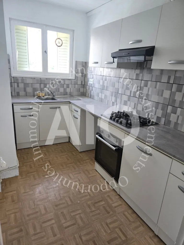 Köök - 4-Piece Apartment with Balcony in Lyon 9th