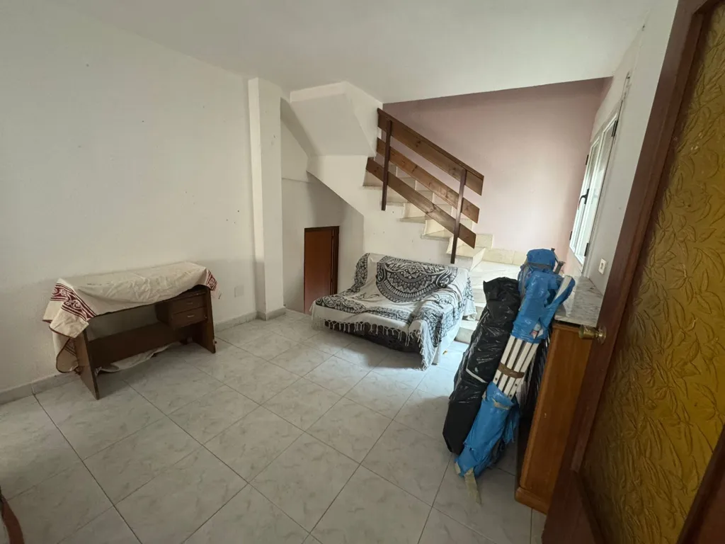 Living Room - Furnished Duplex in Brea de Aragón