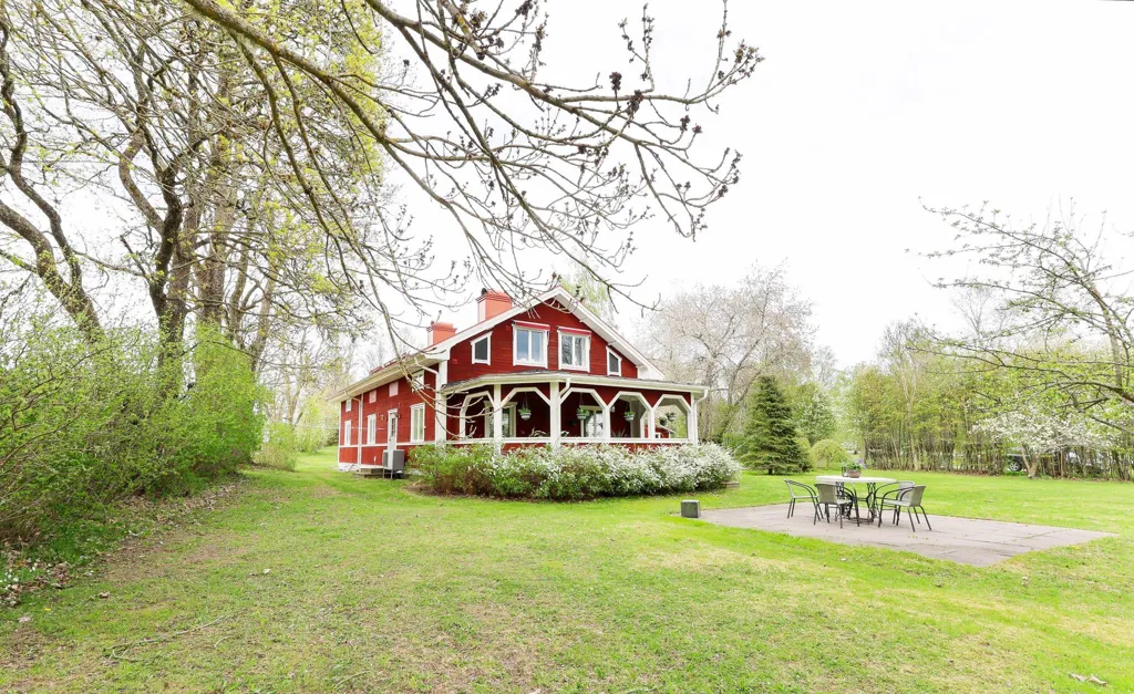 Maison 8 pièces à Heby kommun