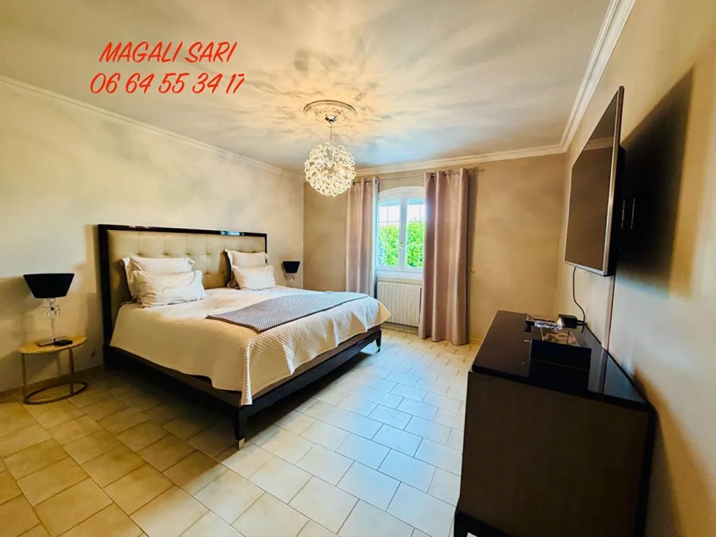 Magamistoad - Charming House with Pool on Ales Heights