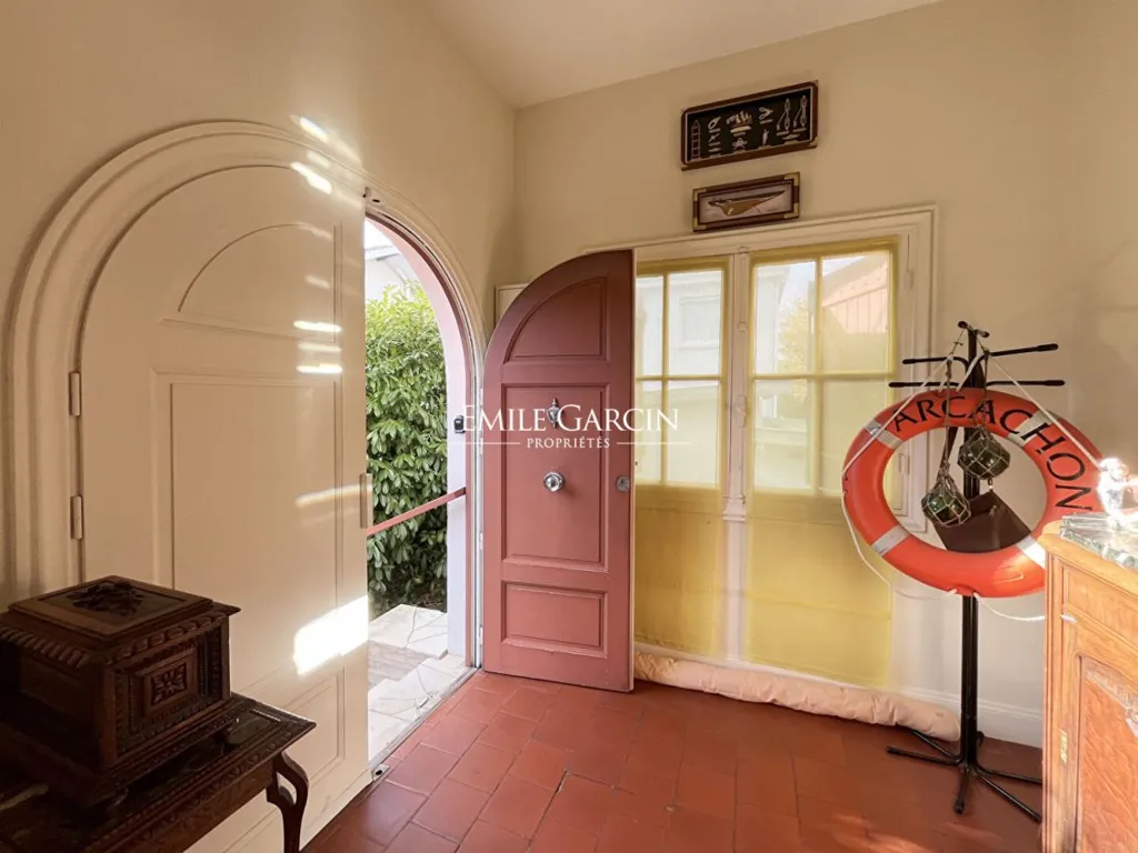hallway_entrance