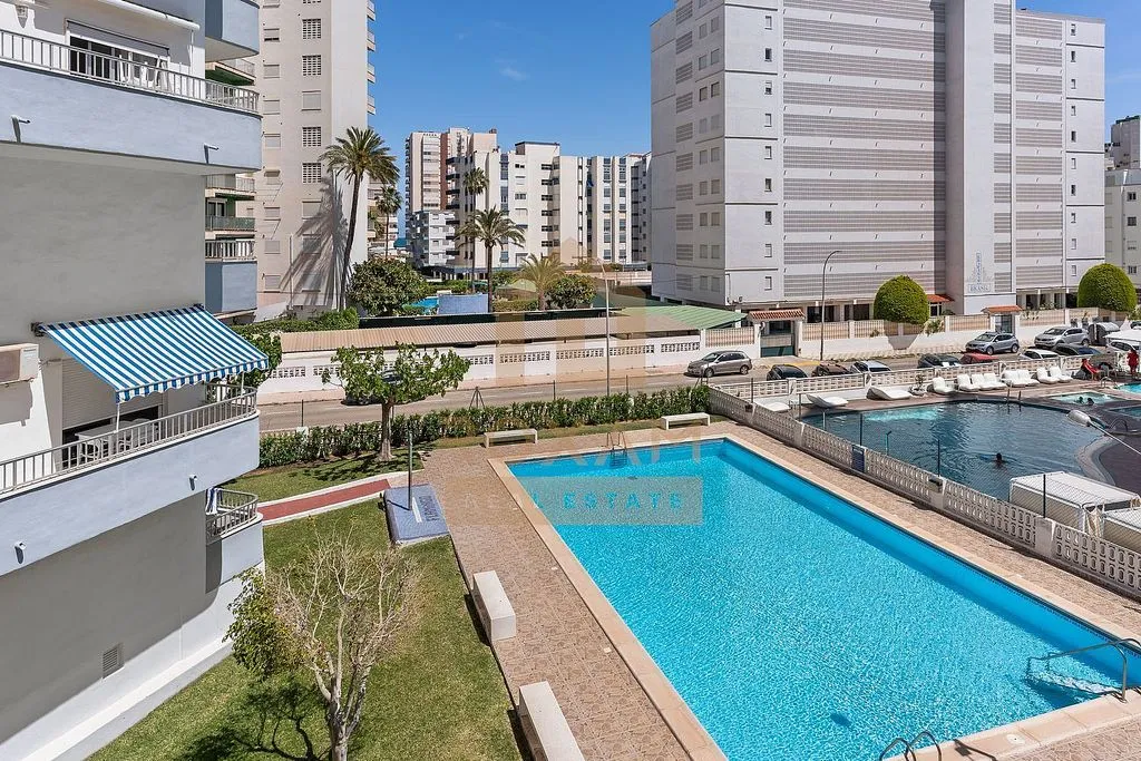 Piscina - Apartment with Pool and Terrace in Gandía