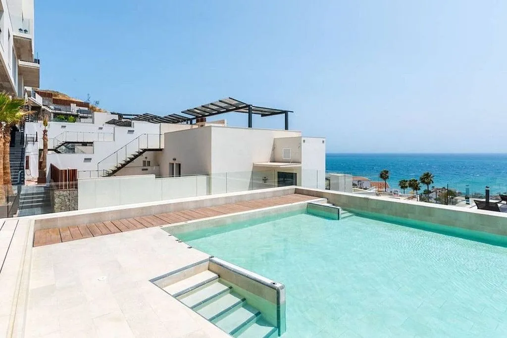 Piscine - Chalet with Pool and Terrace in El Peñoncillo