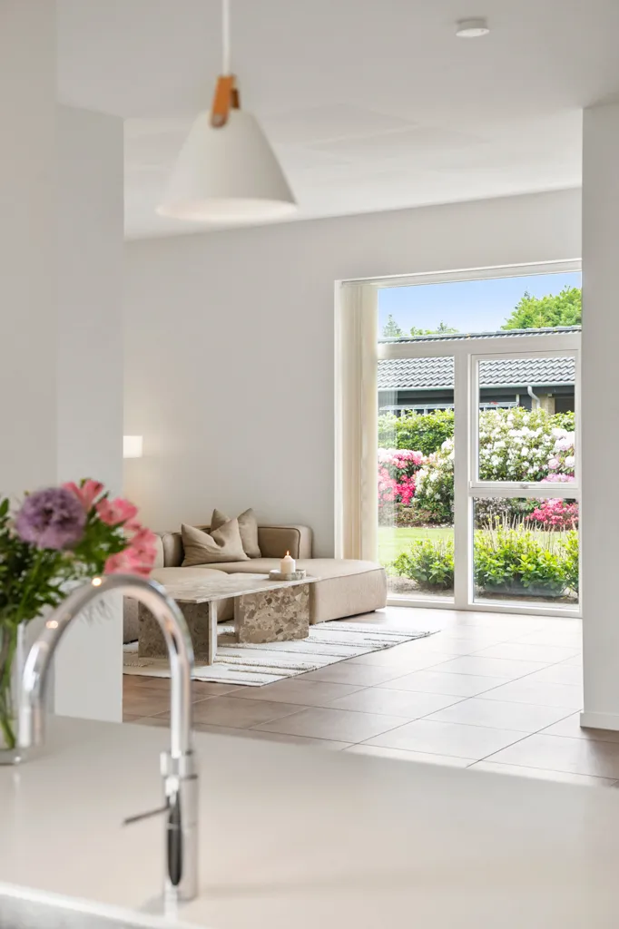 Cuisine - Modern Villa with Large Garden in Aabybro