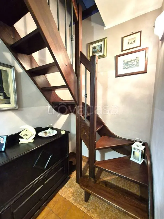 Pièces - Two-Storey Apartment with Balcony in Vinovo