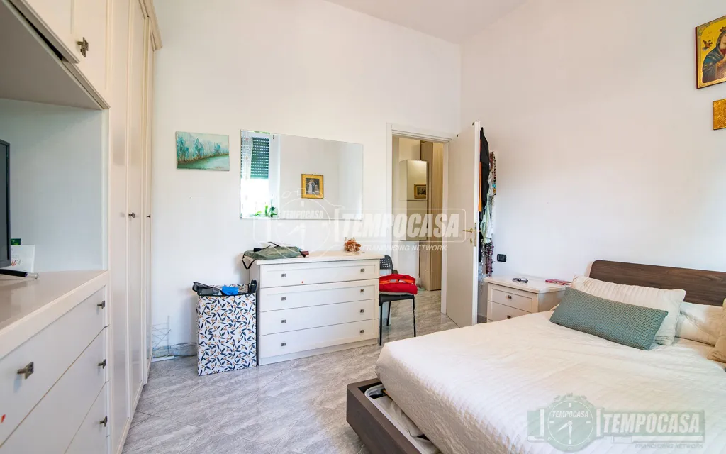 Chambres - Rustic-Style Flat with Central Heating in Sesto San Giovanni