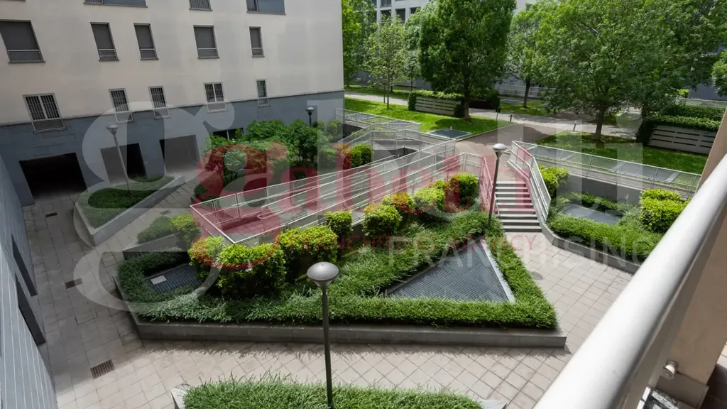Jardin - Modernised 2-Bedroom Apartment in Milan