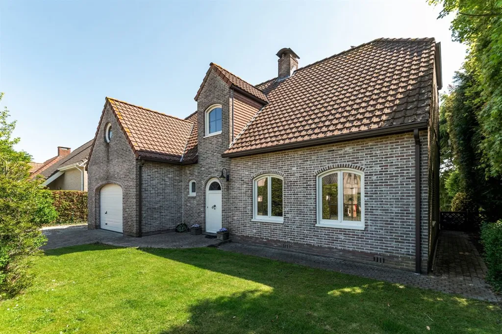 Esterno - Spacious Villa with Pool in Essen