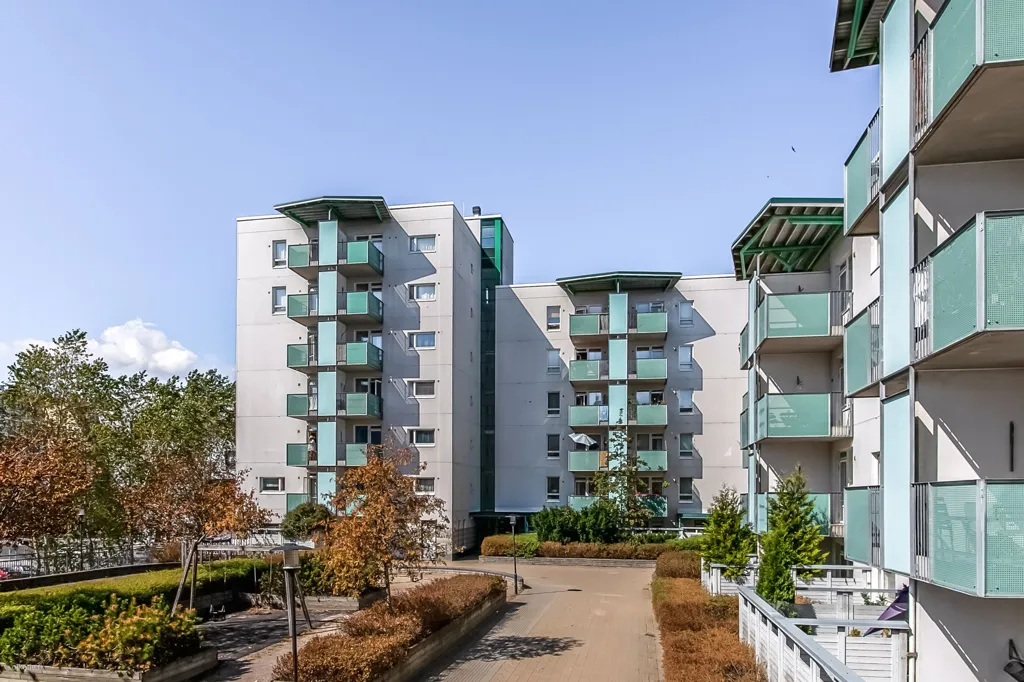 Välivaade - Apartment with Balcony in Matinkylä, Espoo