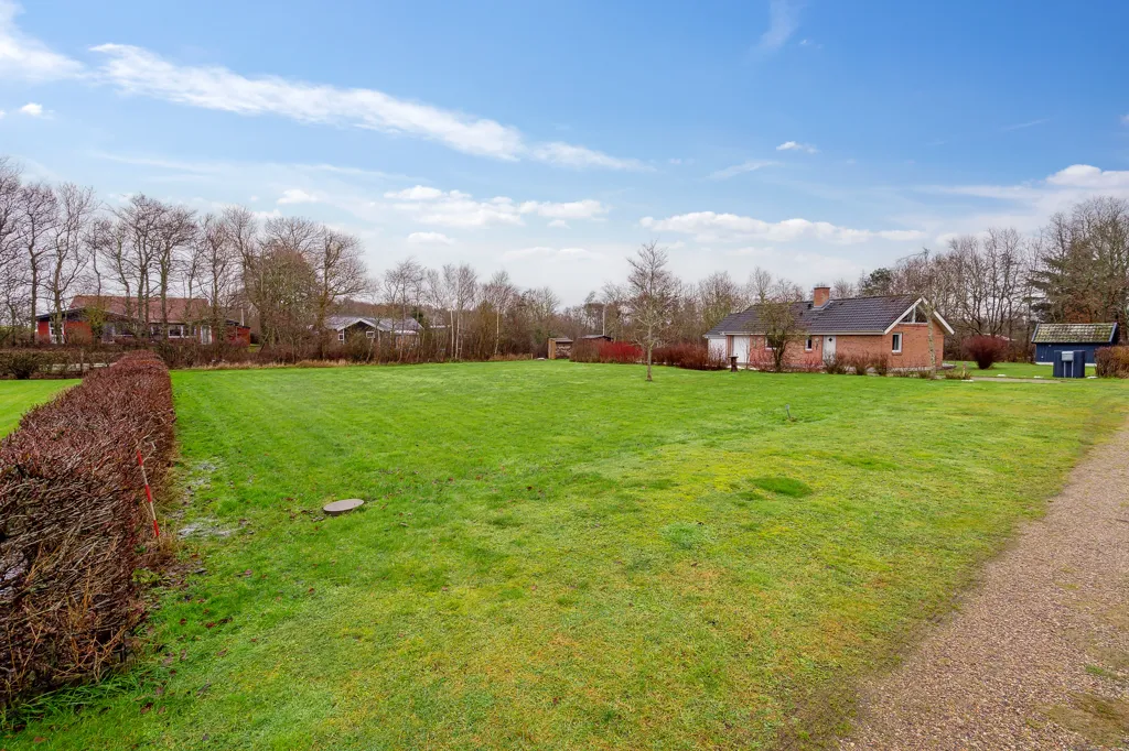 Jardin - Holiday Plot with Water Access in Ejsingholm