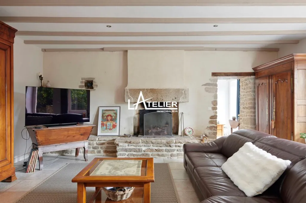 Elutuba - Rustic Stone House with Pool in Countryside