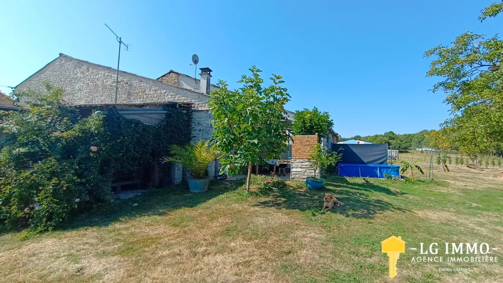 Aed - House with Garden in Quiet Hamlet