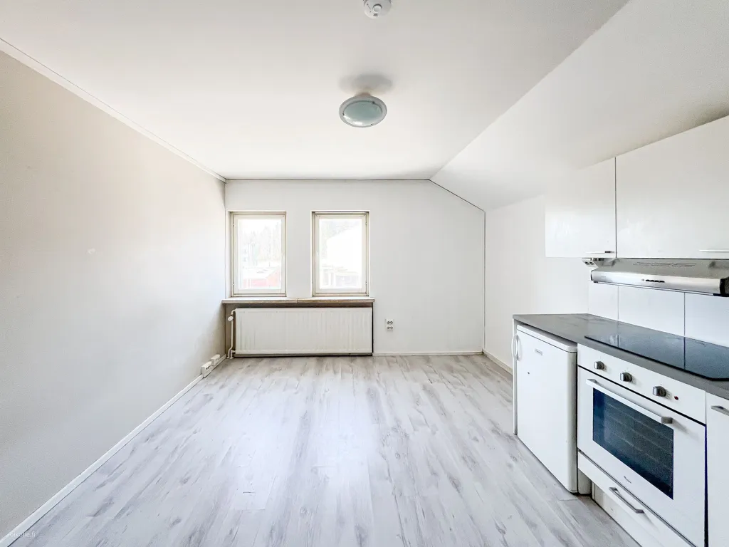 Köök - Apartment with West-Facing Views in Petikko, Vantaa
