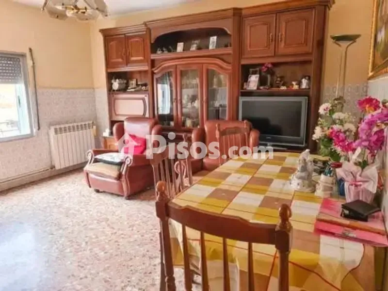 Söögituba - Rustic House with Large Yard in Cella