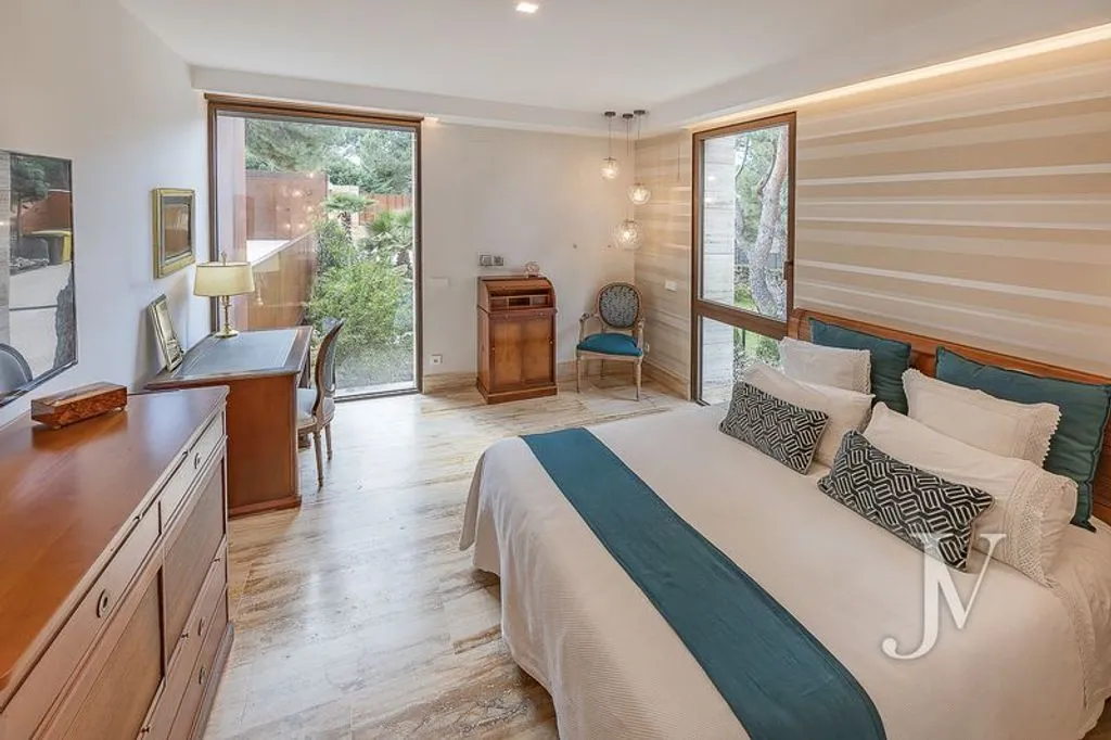 Magamistoad - Luxury Villa with Pool in Montealina, Madrid