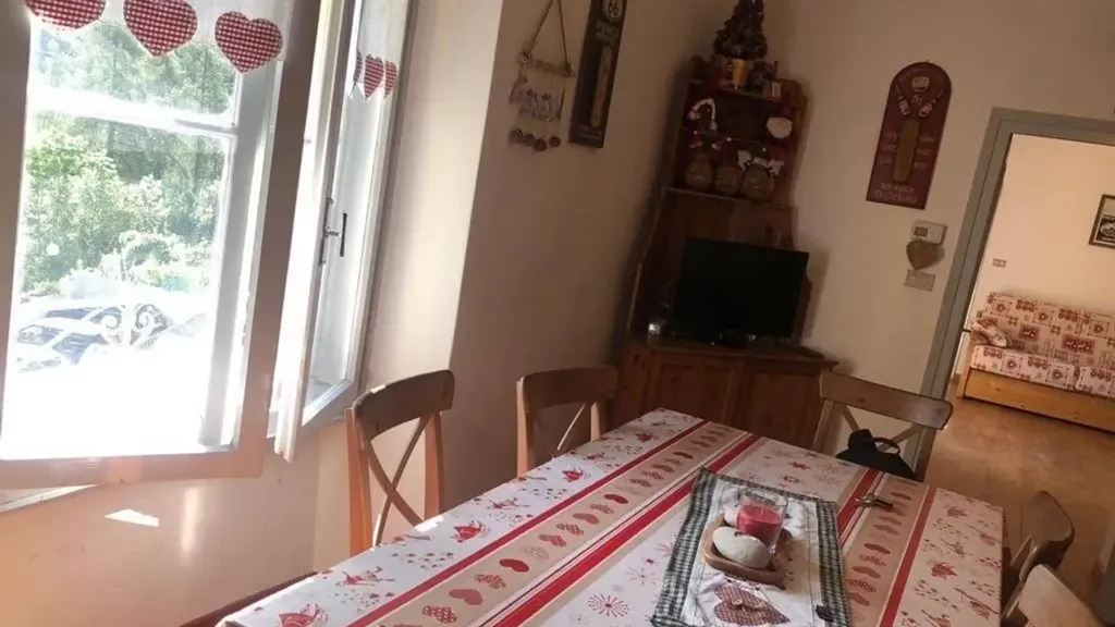 Salle à manger - Central Triplex with Valley View in Chiesa in Valmalenco