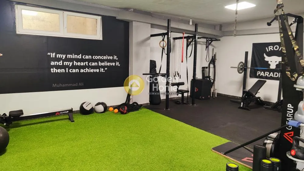 Toad - Warehouse with Gym Facilities in Upper Chalandri