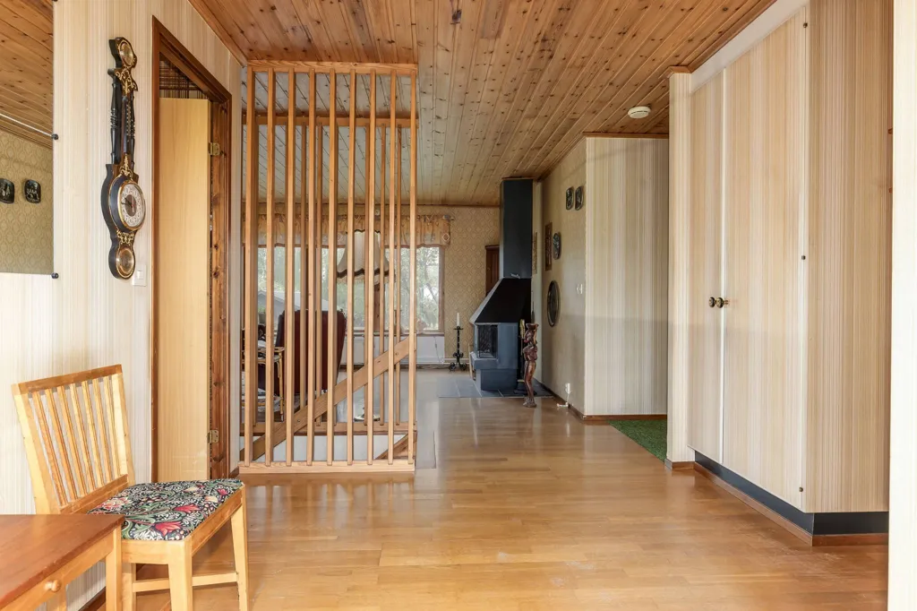 Esik - 1-Storey Villa with Garden in Lantlig Setting