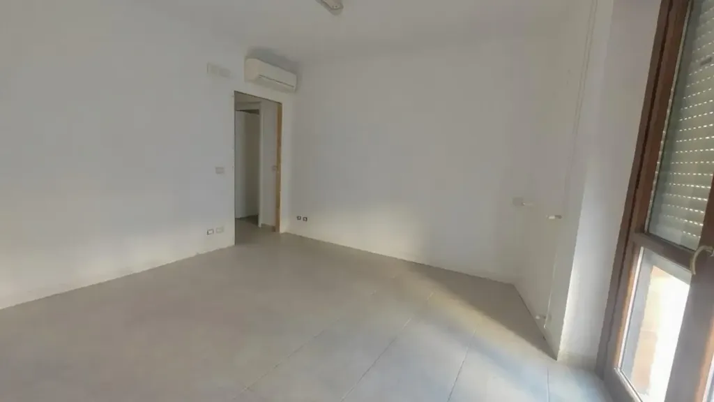 Pièces - Ground Floor Office in Vasto, Via Giulio Cesare