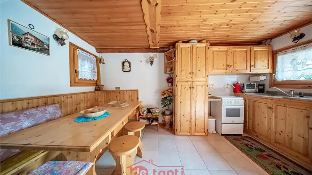 Salle à manger - Baita with Mountain View in San Giacomo Filippo