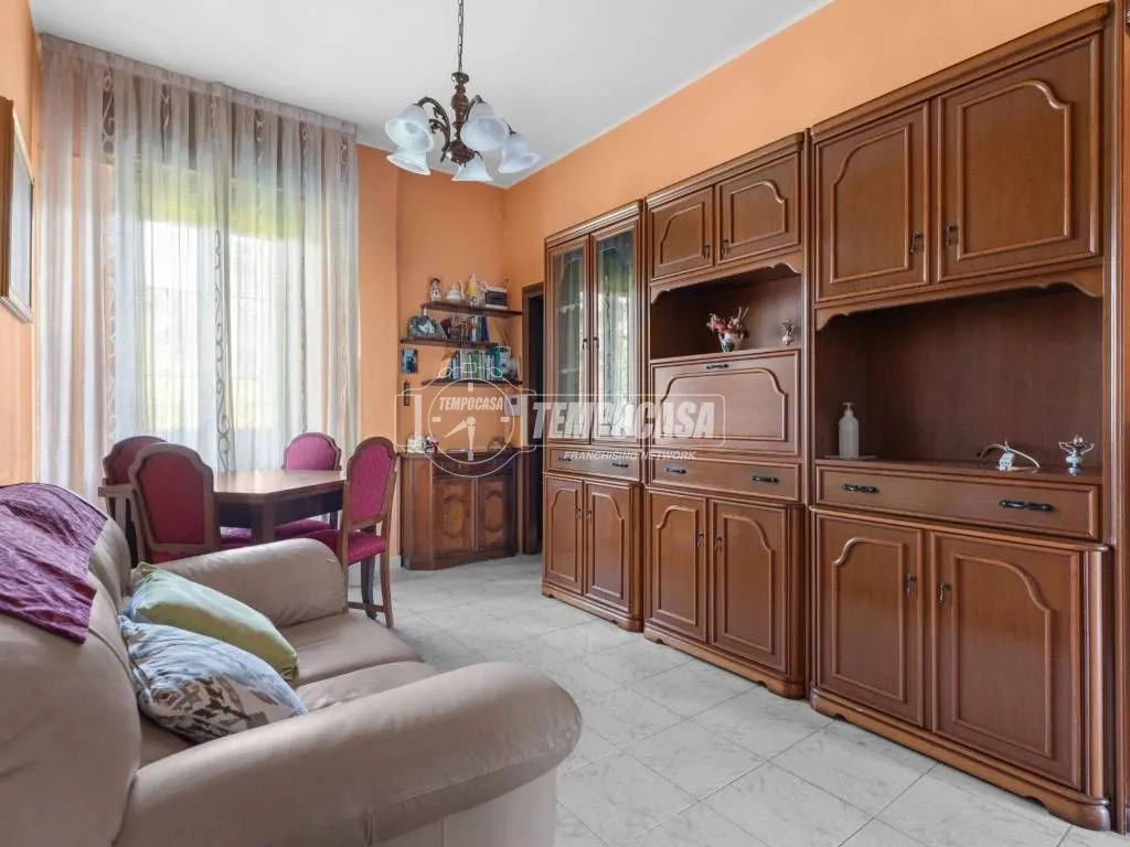 Séjour - Trilocale with Central Location in Milan
