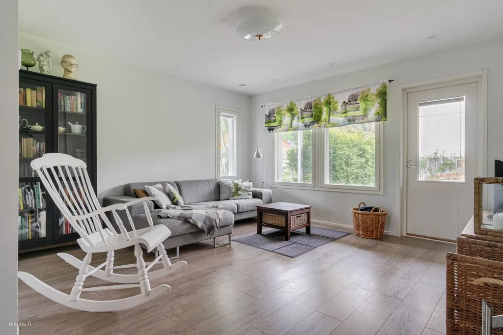 Living Room - Modernised Detached House with Sauna in Hämeenlinna